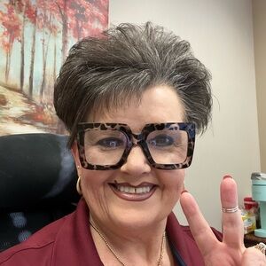 Meet your Posher, Tonya